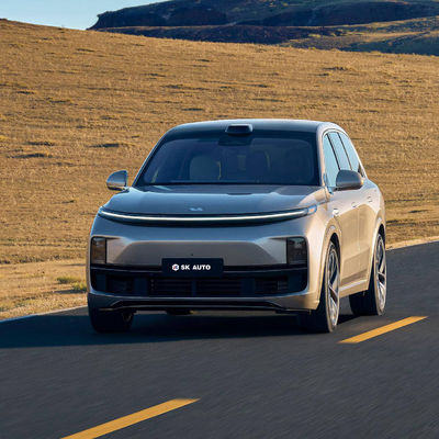 Li Auto Inc. Stellt Li 18, sein Sechs-Seat, großes erstklassiges intelligentes SUV für Familien und Geschäft vor