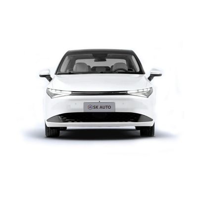 Der auf Lager im 5-Sitze- Automobil nagelneuen 0km Energie-Fahrzeuge Ev-Auto Xiaopeng P5 für Familien
