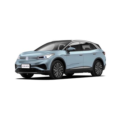 Automobil im auf Lager EV SUV Volkswagen ID4 X Selbst, 600 Kilometer Strecken-für Familie parkend