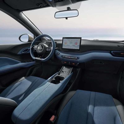 5 Sitzplätze BYD EV Kraftfahrzeug Energieeinsparung mit usw. Innenraum Eigenschaften saubere Energie Elektroauto Meeresmaul