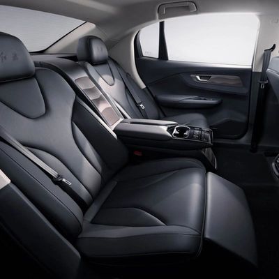 Auto HongQi EQM5 EV des Auto-431km reines elektrisches mittleres Sitzer-5 Hochgeschwindigkeits-Limousine Hongqi New Energy