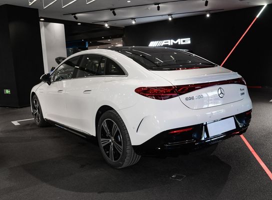 2025 Neues Modell Mercedes Luxury EV 0 Emission 681km Reichweite 0,62h Aufladen Elektrische Limousine EQE