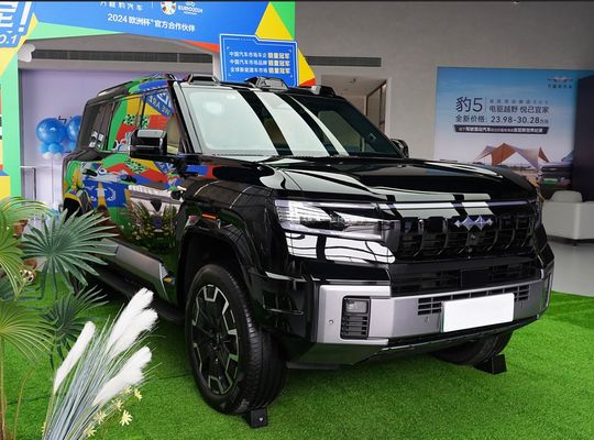 2025 Fast Charging BYD EV Car Leopard 8 mit 0,27 Stunden Ladezeit 180 Km/h Höchstgeschwindigkeit und Automatikgetriebe