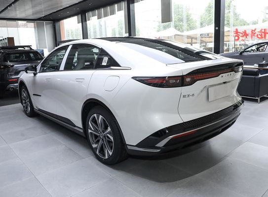 2025 Neues Modell Extender Automobile EV mit 5 Sitzplätzen Mazda EZ6 Long Ranger Hybrid Elektroauto mit Sonnendach