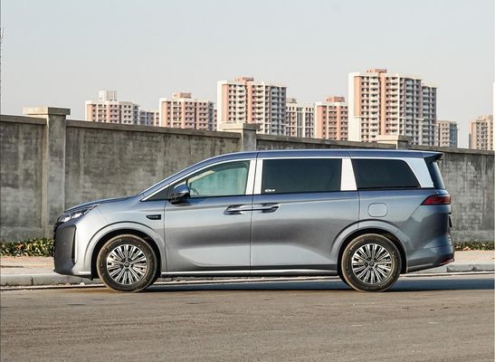 1100km Reichweite BYD Xia MPV 5145MM Länge Elektrofahrzeug für Unternehmen und Familie