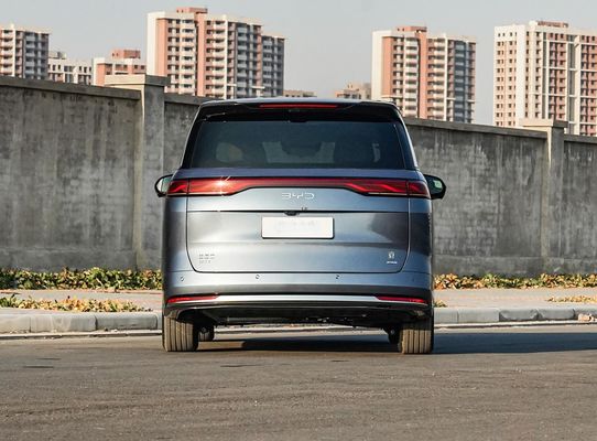 1100km Reichweite BYD Xia MPV 5145MM Länge Elektrofahrzeug für Unternehmen und Familie