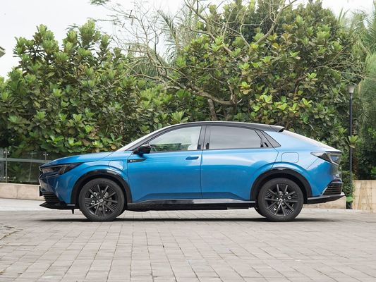 2025 Honda eNP2 Schnellladekraftwagen EV 545km Reichweite 4787mm Länge und umweltfreundliche Leistung