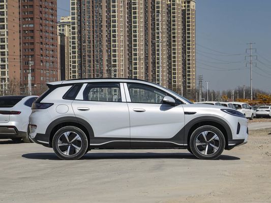 Touchscreen-Display Innenraum Eigenschaften 2025 Modell BYD EV Auto mit Sonnendach und 60,9 kWh Batterie Energie Schnellladung Elektrofahrzeug heiß verkauft