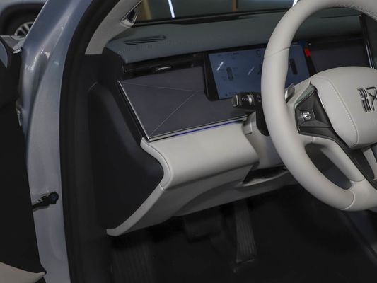 2025 leistungsstarkes Han L BYD Elektrofahrzeug mit Maximalleistung 500 KW und Lederruder 1000V Hochspannungs-Schnellladung