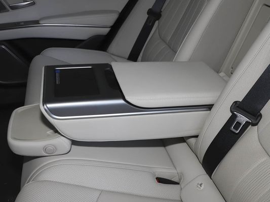 2025 leistungsstarkes Han L BYD Elektrofahrzeug mit Maximalleistung 500 KW und Lederruder 1000V Hochspannungs-Schnellladung