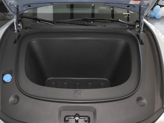 2025 leistungsstarkes Han L BYD Elektrofahrzeug mit Maximalleistung 500 KW und Lederruder 1000V Hochspannungs-Schnellladung