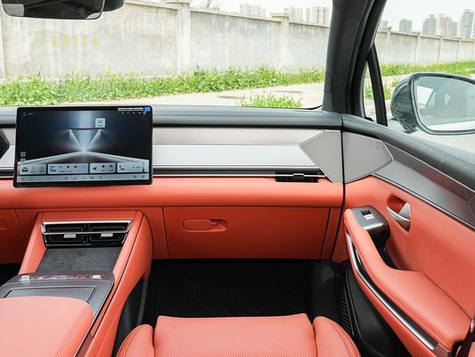 2025 BYD Neues Elektrofahrzeug für Leistung Tang L 810kW Leistung AWD Schnellladung 1000w/h 600km Reichweite Lange Reichweite 7 Sitzplätze mit Sonnendach