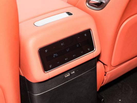 Neues heiß verkauftes BYD EV Auto 2025 Modell 100,5 KWh Batteriekapazität und schnelles Aufladen 0,1 Stunde 670KM Langstrecke 500kW Leistung Elektroauto Großer Platz für Familie 7 Sitzplätze