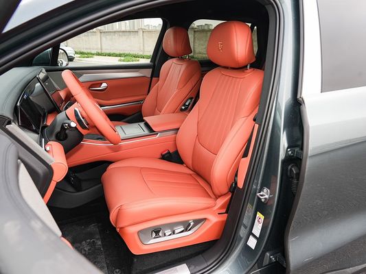 Neues heiß verkauftes BYD EV Auto 2025 Modell 100,5 KWh Batteriekapazität und schnelles Aufladen 0,1 Stunde 670KM Langstrecke 500kW Leistung Elektroauto Großer Platz für Familie 7 Sitzplätze