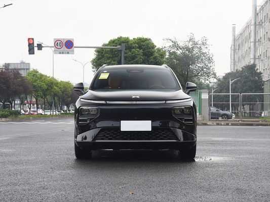2025 Xpeng G9 Vollelektrischer SUV 93,1 kWh Batteriekapazität 423 kW Maximalmotorleistung 680 km Reichweite und schnelles Laden mit Sonnendach