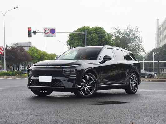 2025 Xpeng G9 Vollelektrischer SUV 93,1 kWh Batteriekapazität 423 kW Maximalmotorleistung 680 km Reichweite und schnelles Laden mit Sonnendach