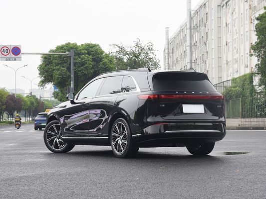 2025 Xpeng G9 Vollelektrischer SUV 93,1 kWh Batteriekapazität 423 kW Maximalmotorleistung 680 km Reichweite und schnelles Laden mit Sonnendach