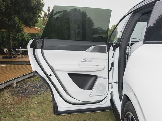 2025 Xpeng G9 Vollelektrischer SUV 93,1 kWh Batteriekapazität 423 kW Maximalmotorleistung 680 km Reichweite und schnelles Laden mit Sonnendach
