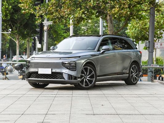 Maximieren Sie Ihr Fahrerlebnis mit dem Xpeng G9 Fast Charging Elektrofahrzeug Maximalmotor Drehmoment 695N.m Maximalmotorleistung 423kW Maximalgeschwindigkeit 200km/h