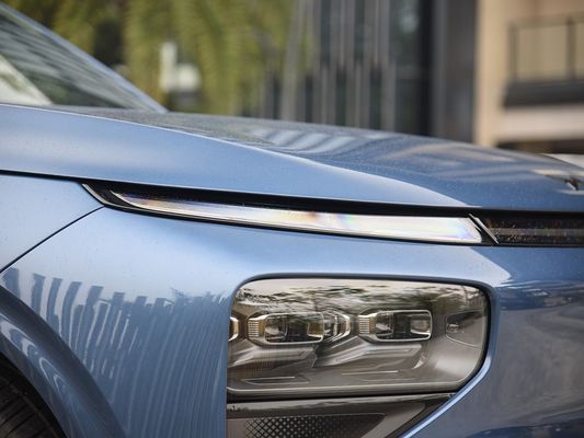 Maximieren Sie Ihr Fahrerlebnis mit dem Xpeng G9 Fast Charging Elektrofahrzeug Maximalmotor Drehmoment 695N.m Maximalmotorleistung 423kW Maximalgeschwindigkeit 200km/h