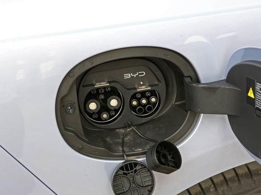 2025 BYD EV Car Seal AWD Performance Langstreckenfahrt 600KM Schnellladekraftwagen Allradantrieb Elektrofahrzeug mit Sonnendach