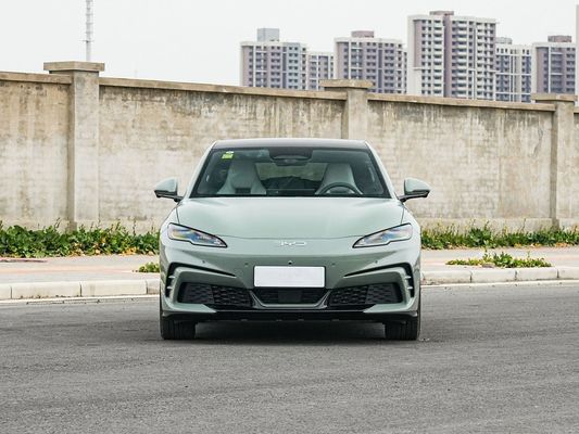 2025 BYD Elektrofahrzeug Siegel 06GT Schnelle Ladezeit von 0,33 Stunden und Leistung Langstreckenreichweite 550KM Große Batterie mit Sonnendach für Familie