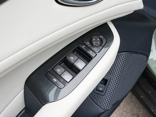 2025 BYD Elektrofahrzeug Siegel 06GT Schnelle Ladezeit von 0,33 Stunden und Leistung Langstreckenreichweite 550KM Große Batterie mit Sonnendach für Familie