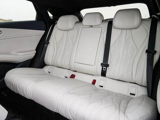 2025 BYD Elektrofahrzeug Siegel 06GT Schnelle Ladezeit von 0,33 Stunden und Leistung Langstreckenreichweite 550KM Große Batterie mit Sonnendach für Familie