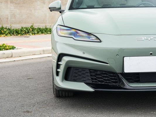 2025 BYD Elektrofahrzeug Siegel 06GT Schnelle Ladezeit von 0,33 Stunden und Leistung Langstreckenreichweite 550KM Große Batterie mit Sonnendach für Familie