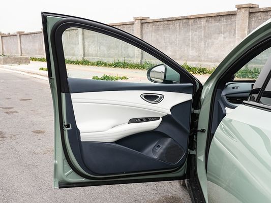 2025 BYD Elektrofahrzeug Siegel 06GT Schnelle Ladezeit von 0,33 Stunden und Leistung Langstreckenreichweite 550KM Große Batterie mit Sonnendach für Familie
