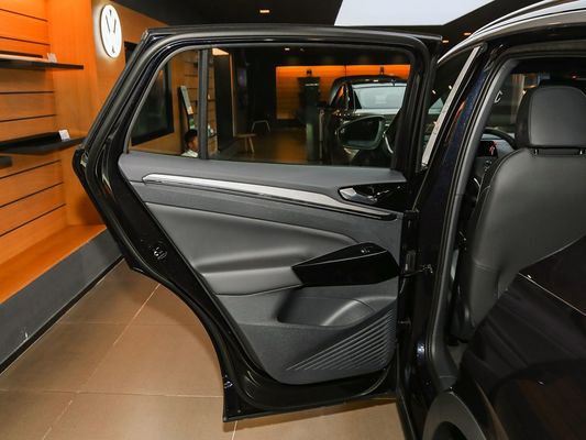 2025 VW Elektrofahrzeug ID.4 Schnellladefahrzeug Lange Reichweite 601km 80.4kWh Batterie Hot Selling Neues Modell Gute Leistung mit Sonnendach